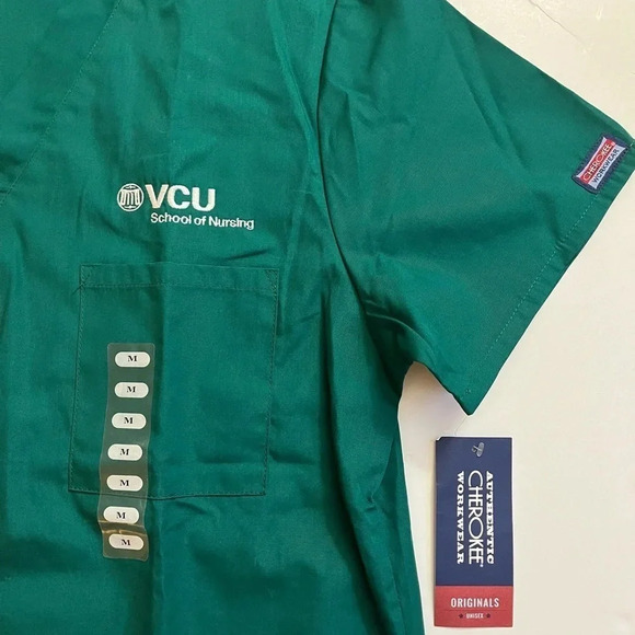 Cherokee Short Sleeve V Neck Scrub Top VCU‎ Pockets Relaxed Fit NWT Medium - Picture 2 of 11